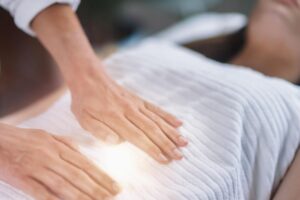 Reiki energetinio gydymo ištakos ir istorija